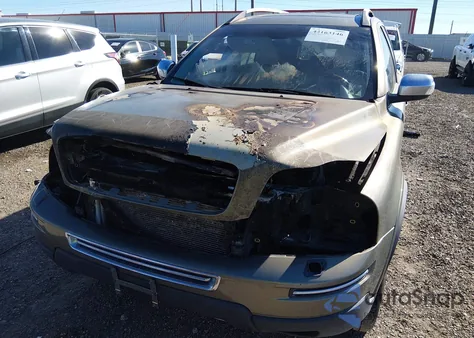 2011 Volvo Xc90 V8 z USA, uszkodzony, nr VIN YV4852CZ2B1584227